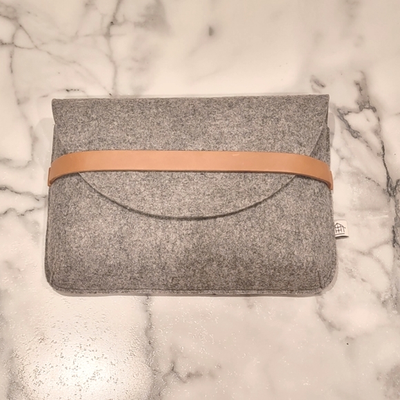 Hearth & Hand Handbags - NWOT - Hearth & Hand Felt w/ Leather Strap Envelope Clutch